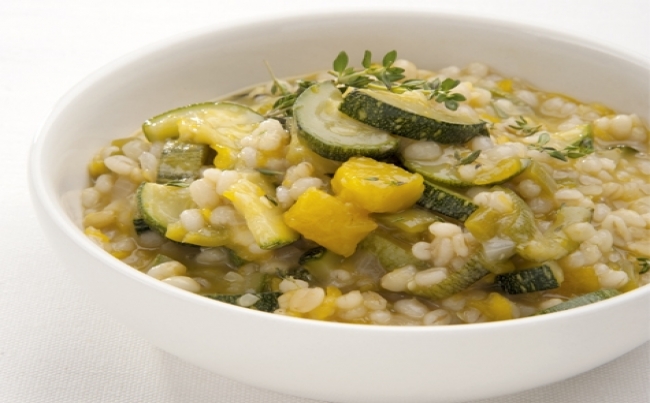 Risotto de cebada, zapallo macre y zapallito italiano